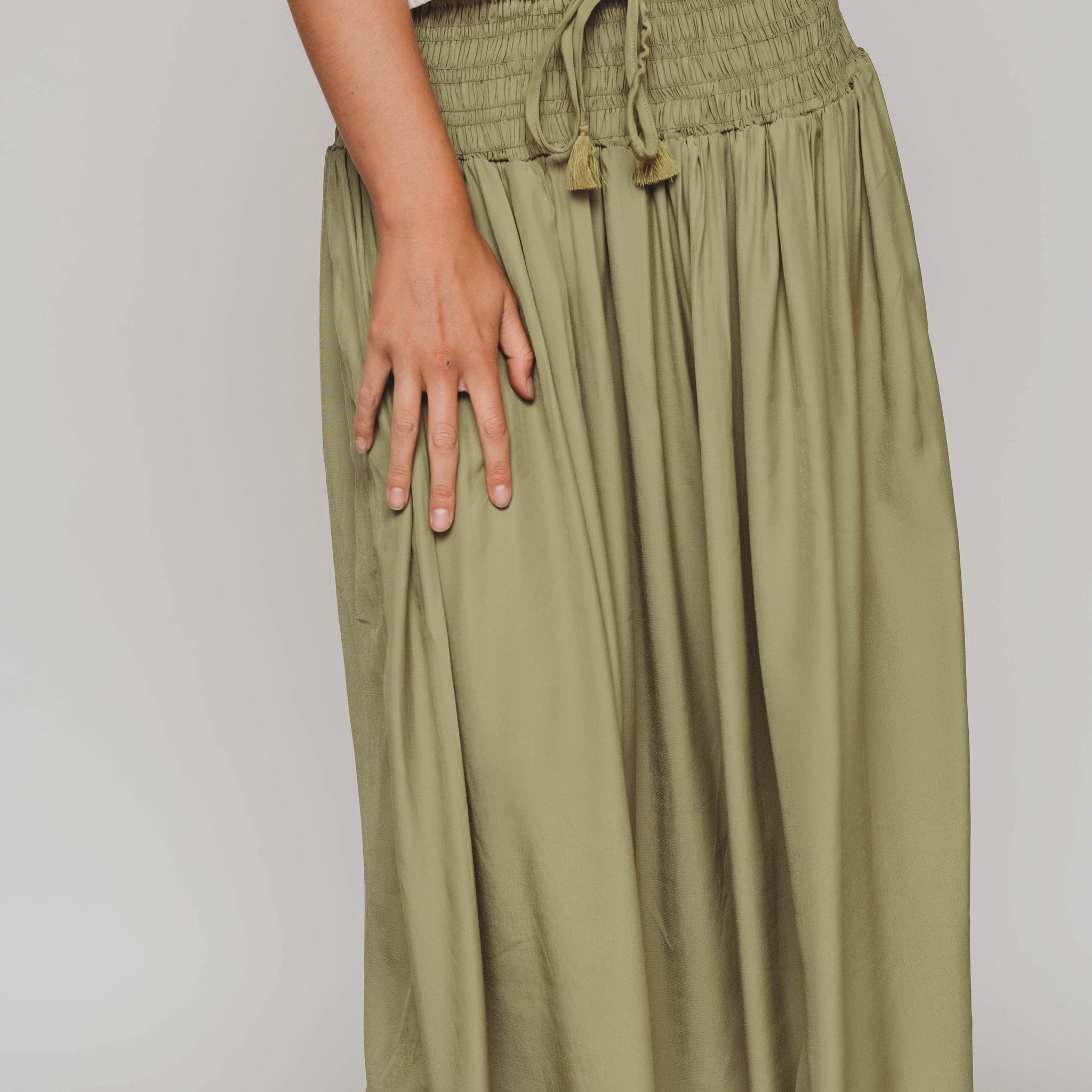 Elle Matcha Midi Skirt