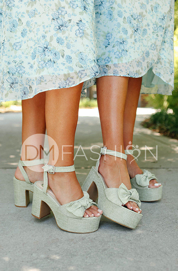 Hillary Blue Floral Dress - DM Exclusive - Nursing Friendly - Maternity Friendly