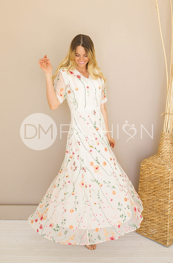 Diana Embroidered Ivory Floral Dress - DM Exclusive